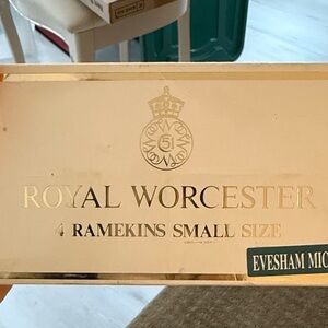 Royal Worcester Evesham Gold Ramekins Set